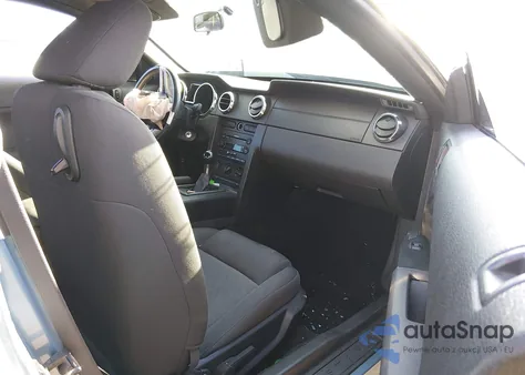 2006 Ford Mustang V6 z USA, uszkodzony, nr VIN 1ZVFT80N565119246